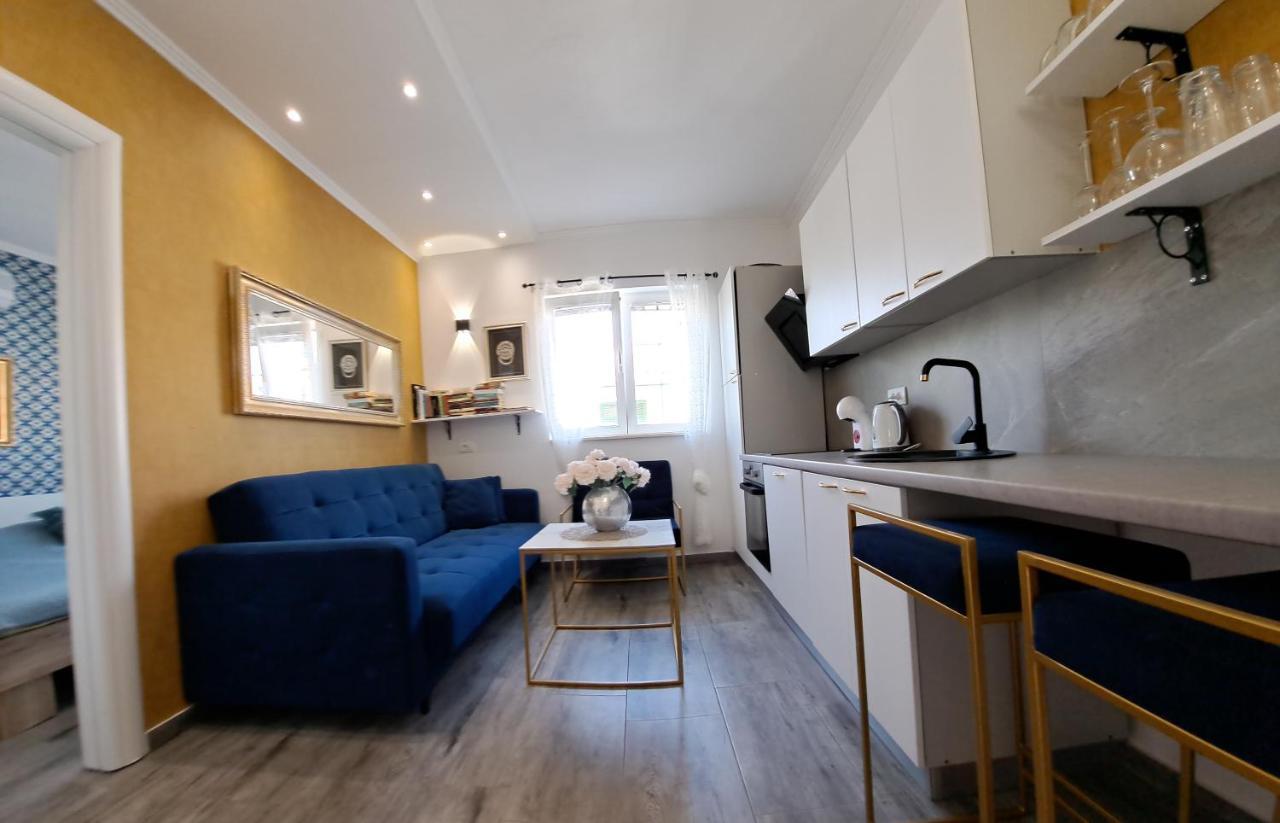 Apartments Brac Supetar Exterior photo