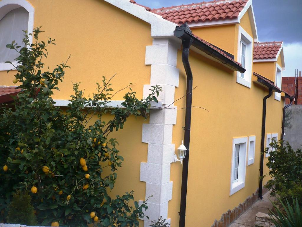 Apartments Brac Supetar Exterior photo